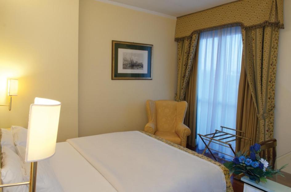 Hotel La Bussola 노바라 외부 사진