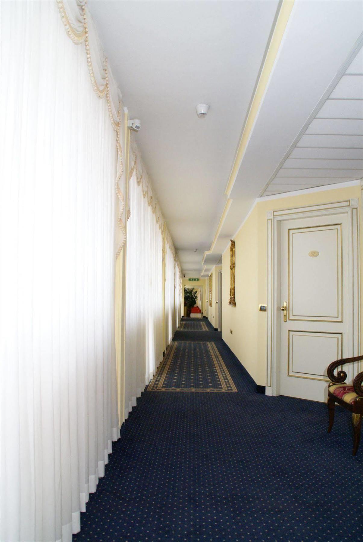Hotel La Bussola 노바라 외부 사진