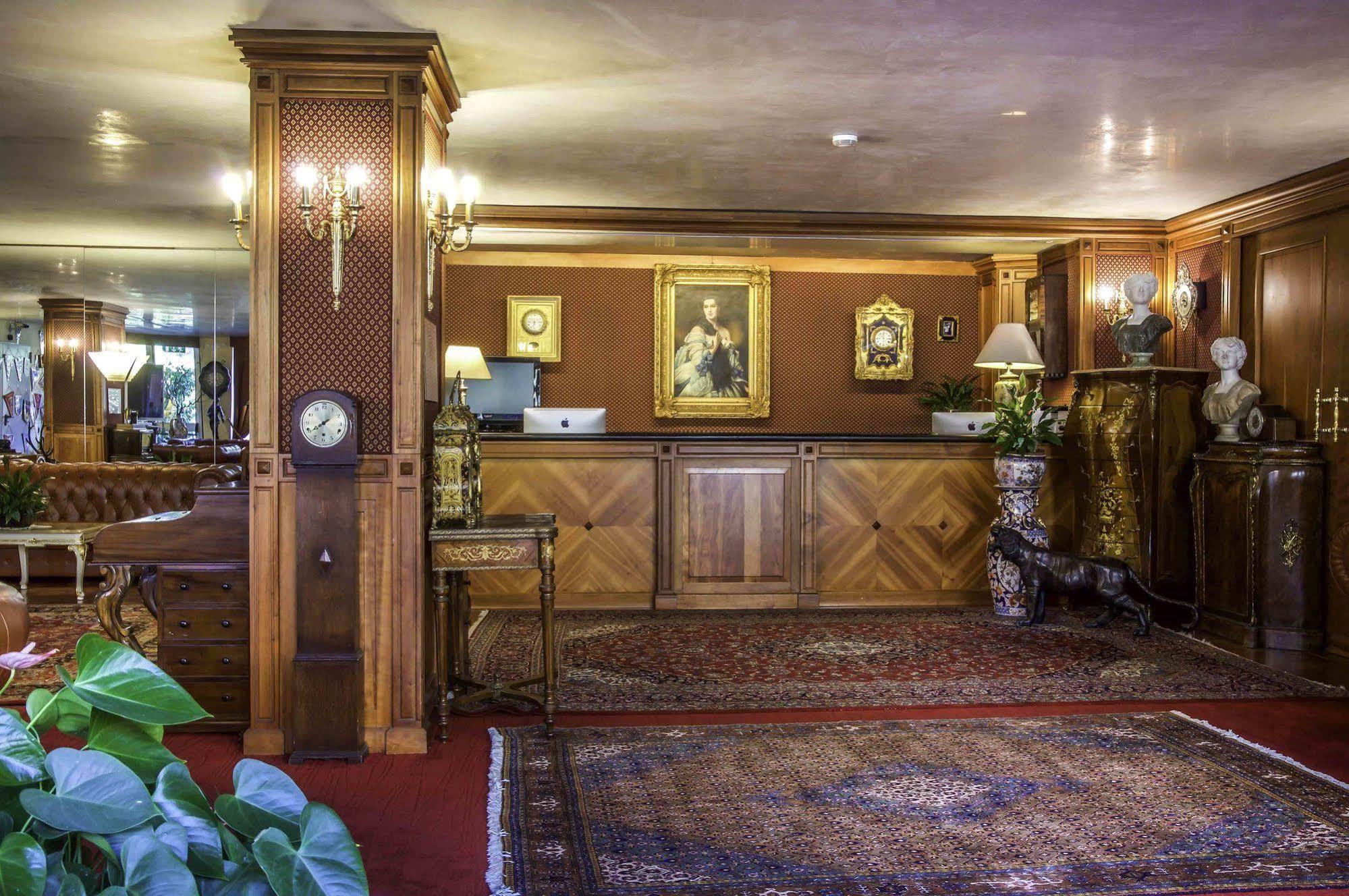 Hotel La Bussola 노바라 외부 사진